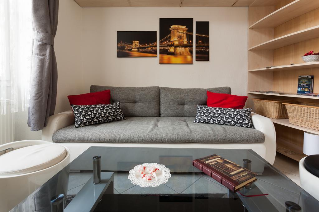 Feel At Home Apartment Budapeste Exterior foto