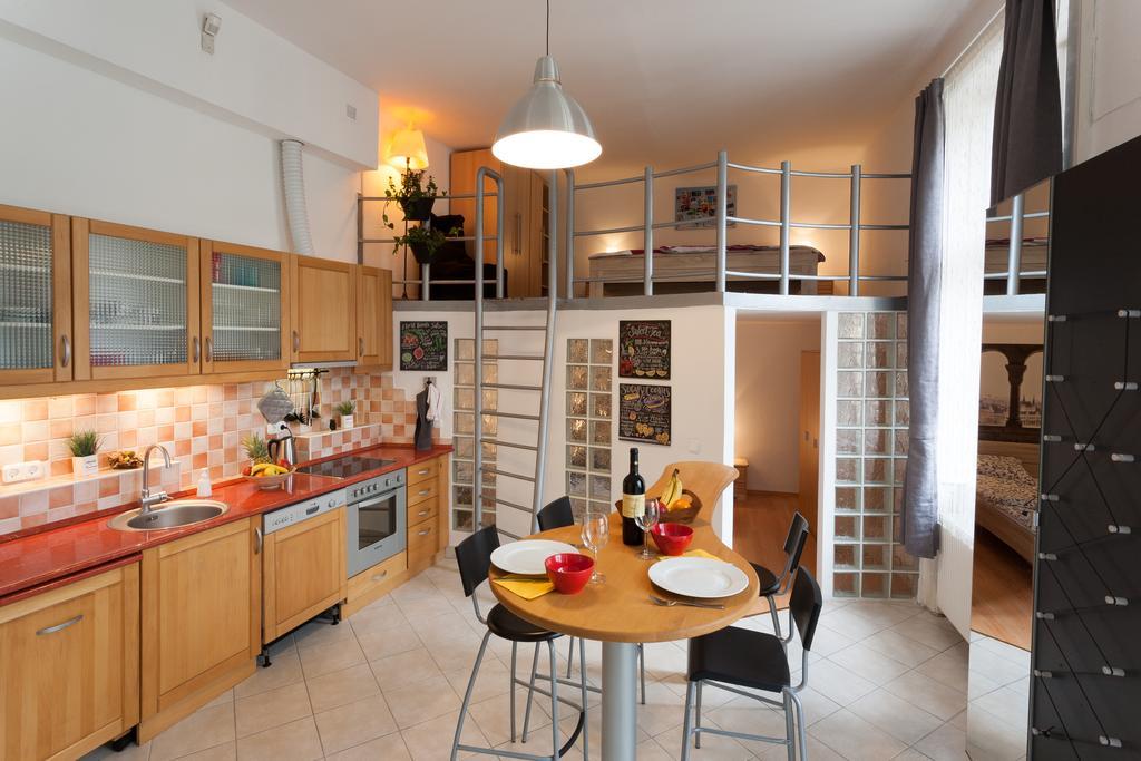 Feel At Home Apartment Budapeste Exterior foto