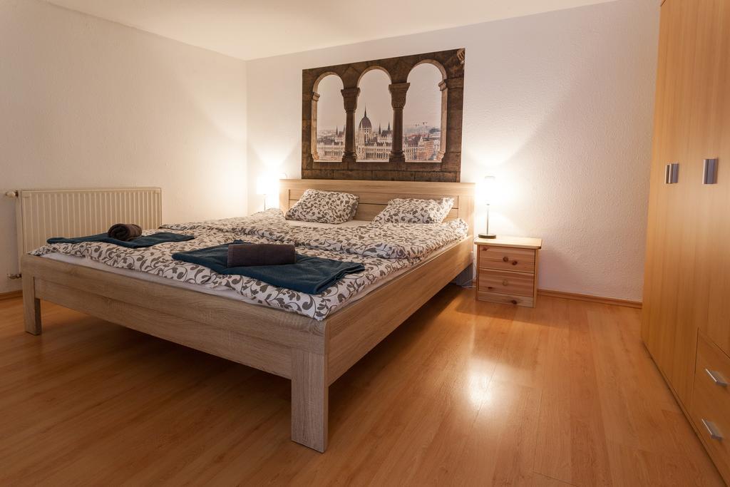 Feel At Home Apartment Budapeste Exterior foto