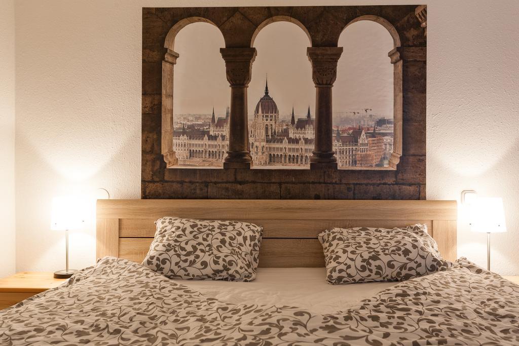 Feel At Home Apartment Budapeste Exterior foto